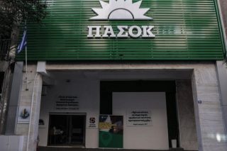 Νέες αναταράξεις και μικροί εμφύλιοι